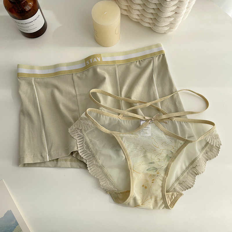 Couple Underwear กางเกงชั้นในคู่รักสีเขียวหญ้าไซส์ใหญ่ชายหนึ่งคนและหญิงหนึ่งคนเซ็กซี่กางเกงในทรงสามเหลี่ยมสไตล์จีนบริสุทธิ์หนึ่งคู่กางเกงบ็อกเซอร์ผู้ชาย24.12.20