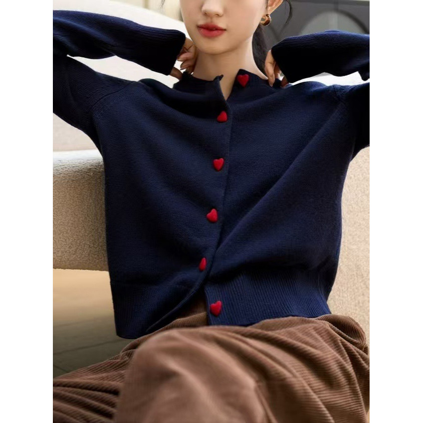 เสื้อคาร์ดิแกนถักคอกลมผู้หญิงสไตล์ใหม่ปุ่มรักสไตล์ตะวันตกลดอายุทั้งหมด @-