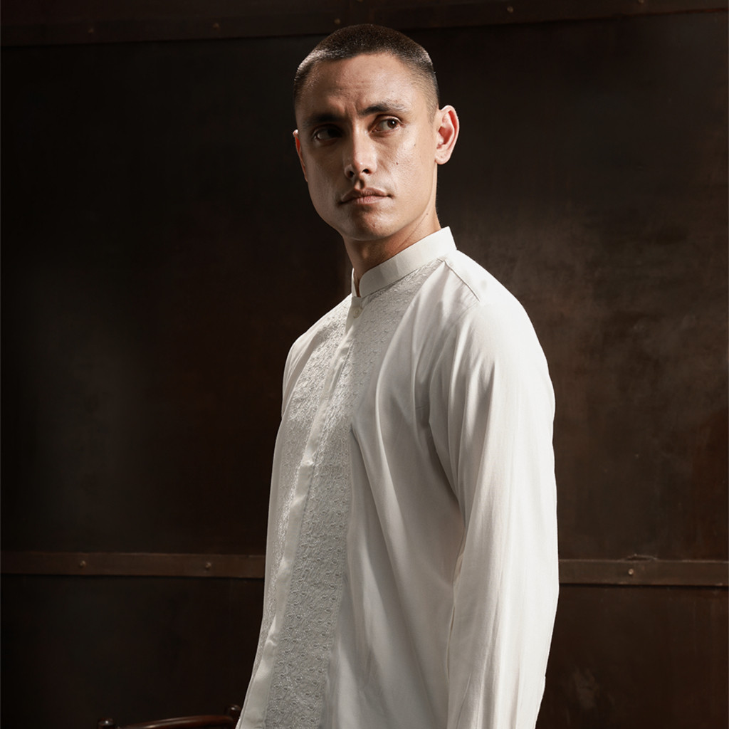 AL-LUTHFI - แขนยาว Koko สีขาวแตกหักพร้อมเย็บปักถักร้อยเข้าชุด Zuhair Series