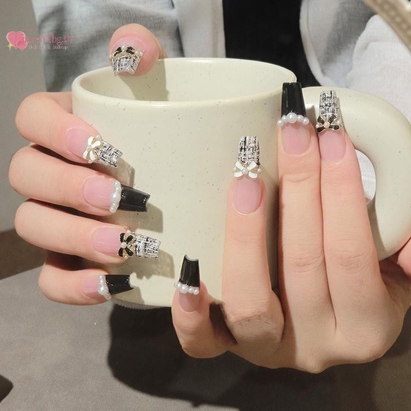 RENBG 10PCS Vintage Simple Bow Tie Charms คลาสสิกสีดําสีขาวมุกฝัง Bowknot โลหะผสมเล็บ Rhinestone ตกแต่งเล็บ Salon TH - รูปที่ 5