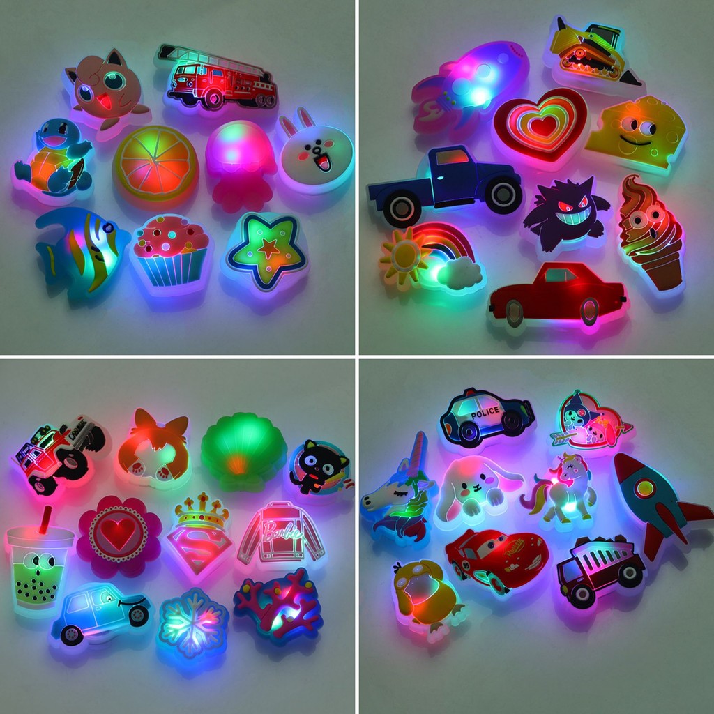 67 รูปแบบ LED กระพริบแสงสนุกการ์ตูนรองเท้าหัวเข็มขัด พิน Charm คุณภาพสูง  DIY รองเท้าแตะอุปกรณ์เสริมปุ่ม Pin