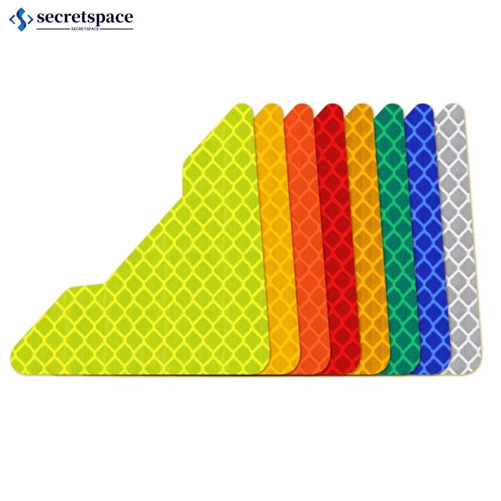 Secretspace 4 ชิ้น/เซ็ตรถ Reflector สติกเกอร์ป้องกันรอยขีดข่วนความปลอดภัยคําเตือนสติกเกอร์สะท้อนแสงเทป E1I5