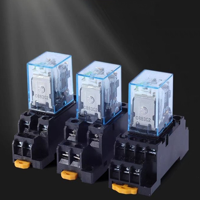 /รีเลย์กลางขนาดเล็ก Omron MY2N-J MY3N-J MY4N-GS LY2N-J DC24V