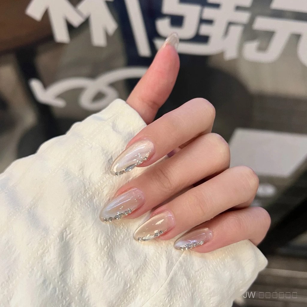 JW ส่งฟรี✨Moonlight Princess เล็บเจลเพชรหรู✨ แคตอายประกายแวววาว  ลายดอกไม้มือวาด โทนสีเนื้อบางเบาแถมฟรี! กาว+ตะไบ