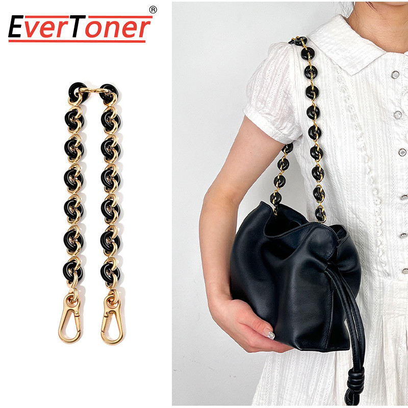 EverToner อะคริลิคโดนัทโซ่โลหะ Lo-we Flamenco กระเป๋าเปลี่ยนใต้วงแขนโลหะอุปกรณ์เสริม Donut Shape กระเป๋าถืออุปกรณ์เสริม