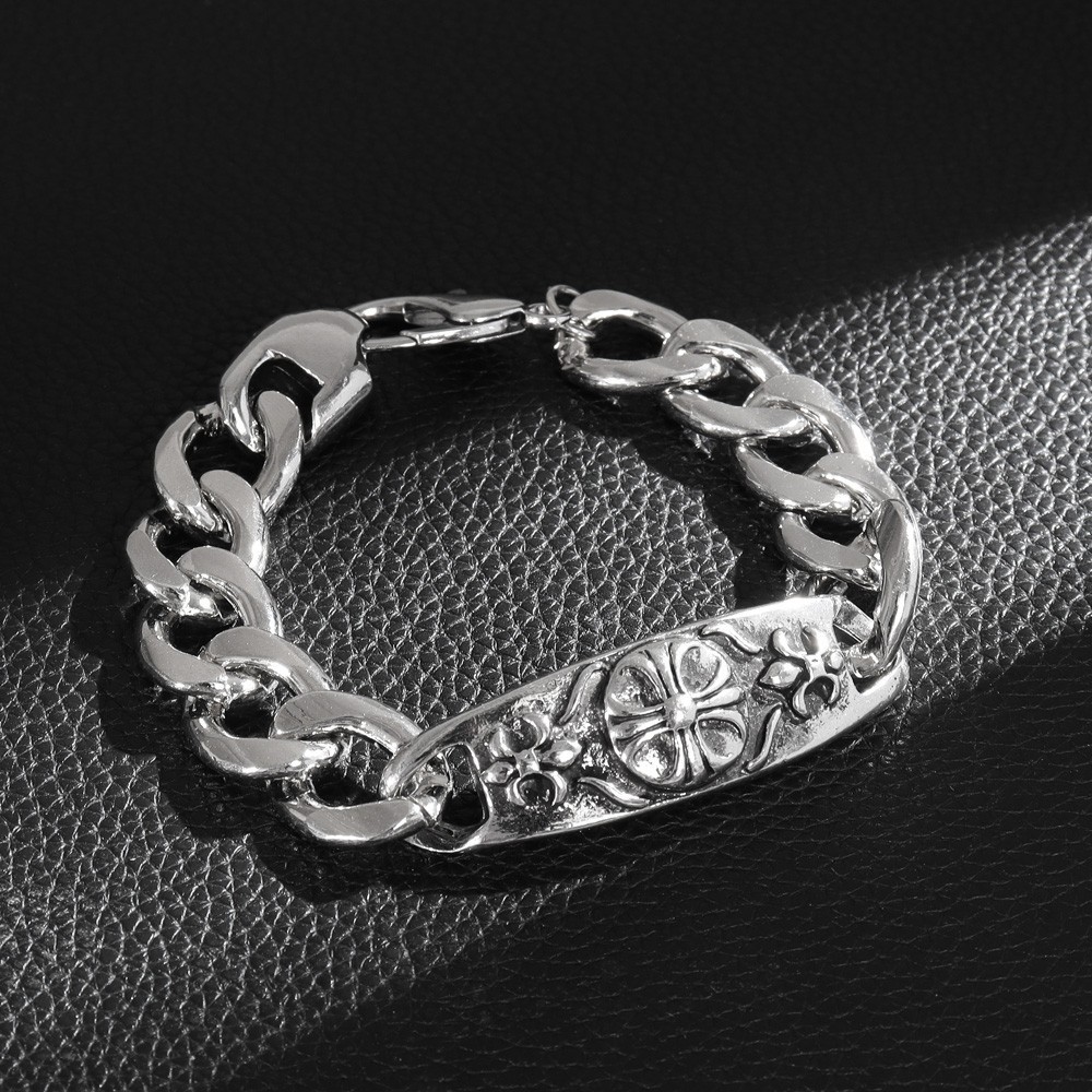 Rock Punk Hollow Twist Chunky Chain Lobster Clasp สร้อยข้อมือกําไลข้อมือแฟชั่นโลหะรอบ Cross ดอกไม้แกะสลักสร้อยข้อมือ