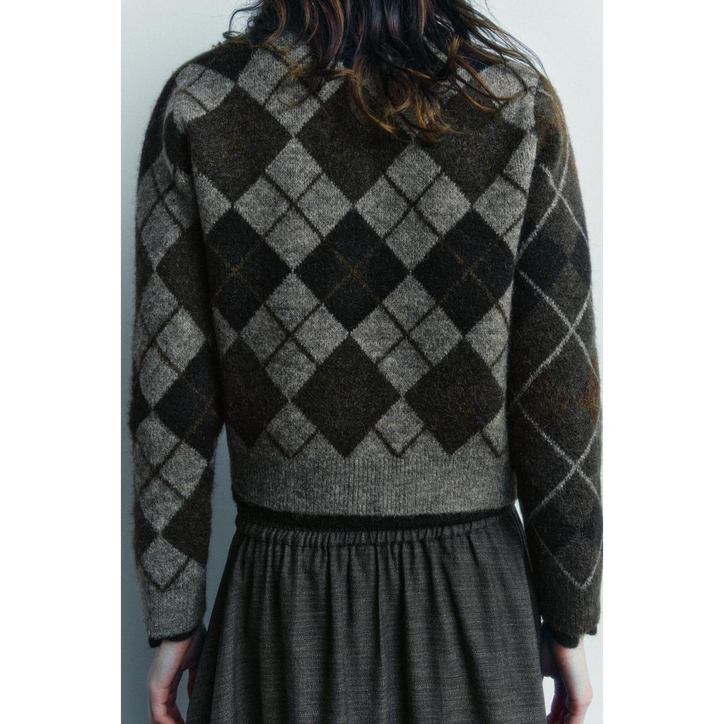 2025 เสื้อสเวตเตอร์ถักคอกลมแขนยาวลายเพชร 2756124 - รูปที่ 3