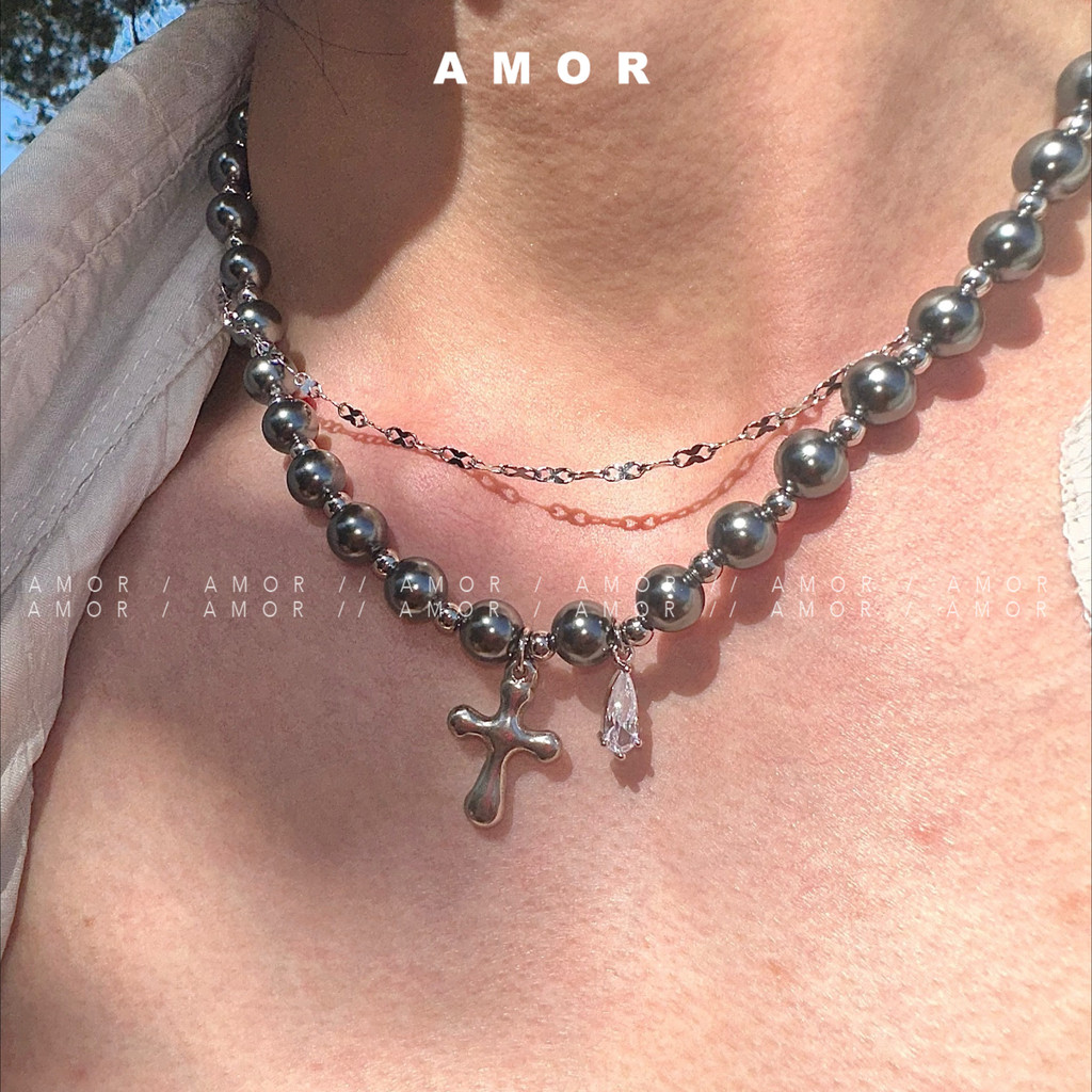 สร้อยคอ Choker Grey Pearl Cross Unisex