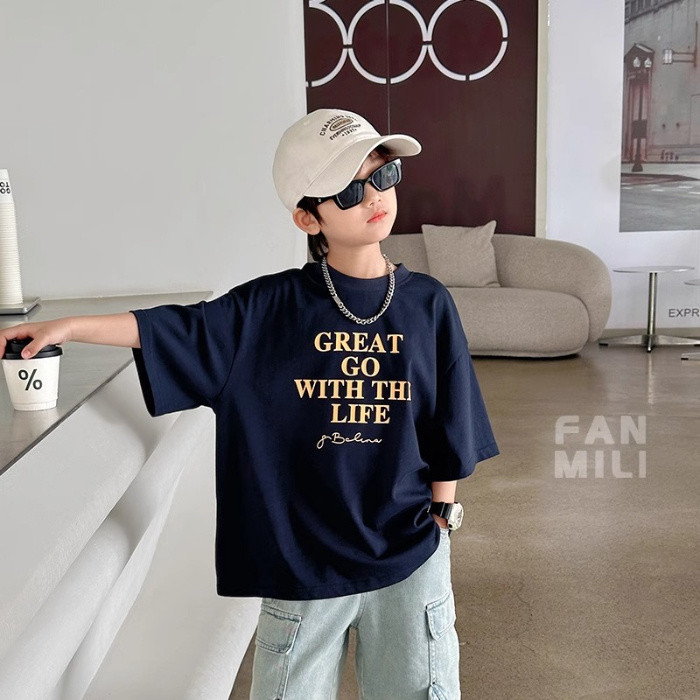 สีกรมท่าตัวอักษรผ้าฝ้ายแท้เสื้อยืดเด็กแขนสั้นฤดูร้อนขนาดกลางขนาดใหญ่หลวมหล่อด้านบน อิน