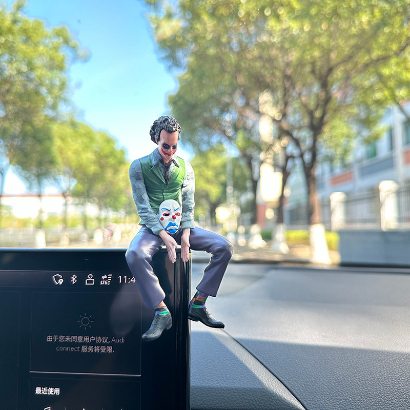 19 ซม.Joker คอสเพลย์ Phoenix Heath Ledger Dark Knight อะนิเมะรูป COD stock Action Figure ตุ๊กตาของเล่นสําหรับของขวัญเด็กคอลเลกชันเครื่องประดับรถบ้านเค้กตกแต่ง GacMLML