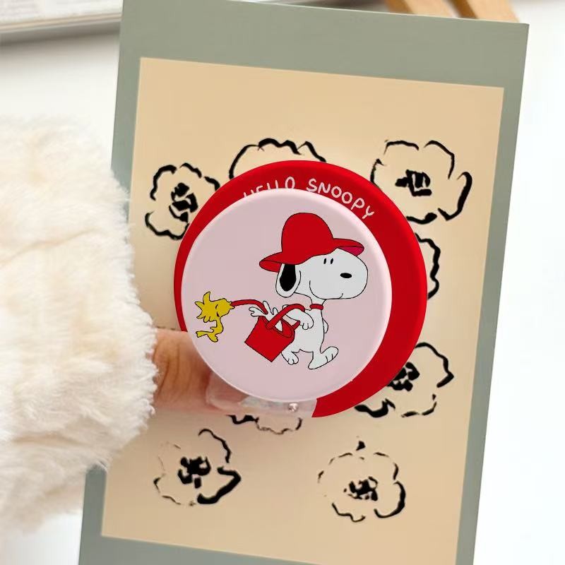 สีแดง Snoopy Dogg รูปแบบที่วางโทรศัพท์สําหรับ iPhone 11 13Promax 15promax 15pro 14pro 12pro16promax 16plus 16 ที่วางโทรศัพท์