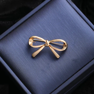 Anti-glare Bow Tie เข็มกลัด Hypoallergenic อุปกรณ์เสริมผู้หญิง Fixed Collar Pin หรูหรา Niche Design Workplace ชุดจัดเลี้ยงตกแต่ง