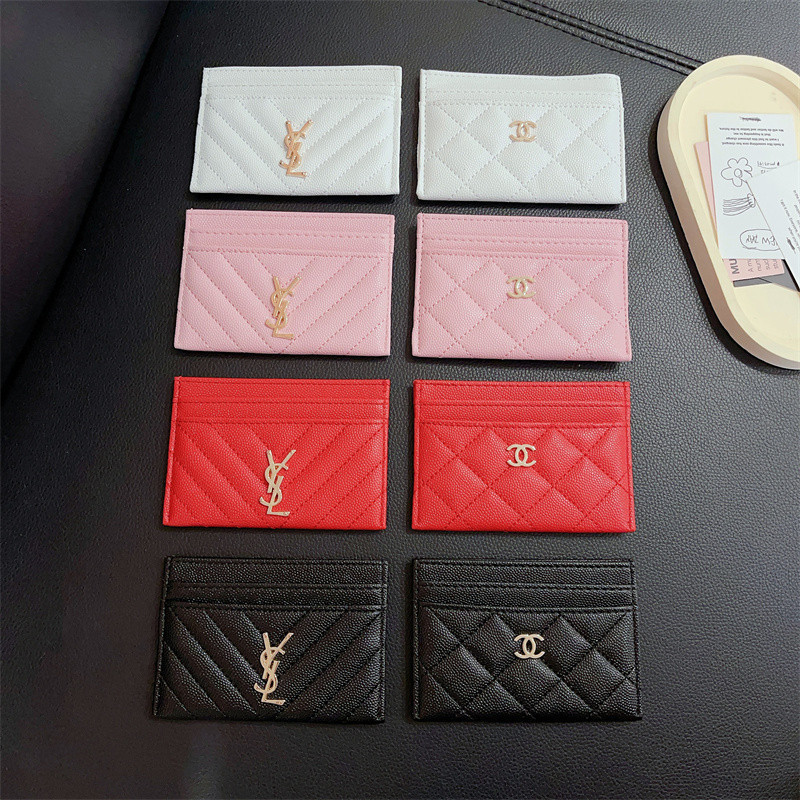 กระเป๋าบัตรลายลิ้นจี่สีชมพูแดงขาวดํามีสไตล์