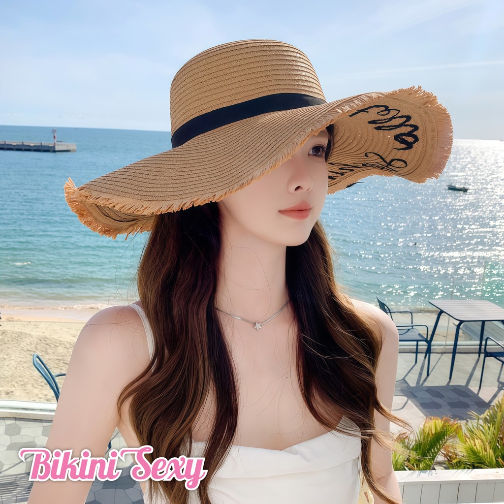 BikiniSexy💕💕 หมวก ริบบิ้นโบว์ ลวดลายตัวอักษร การป้องกันแสงแดด เรียบง่ายและมีสไตล์ หมวกฟางปีกใหญ่