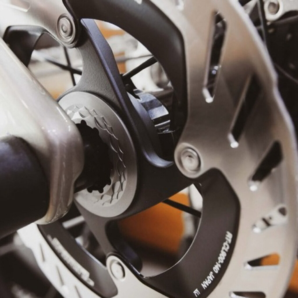 absoluteBLACK ฝาล็อคใบดิส THE ULTIMATE CENTERLOCK LOCKRING FOR QR & 12MM AXLES