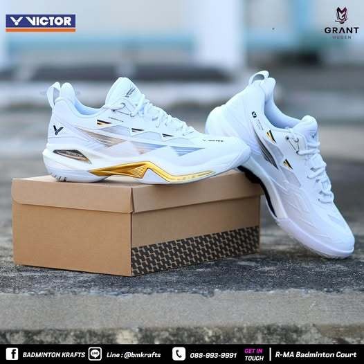 รองเท้าแบดมินตัน Victor C90NLite