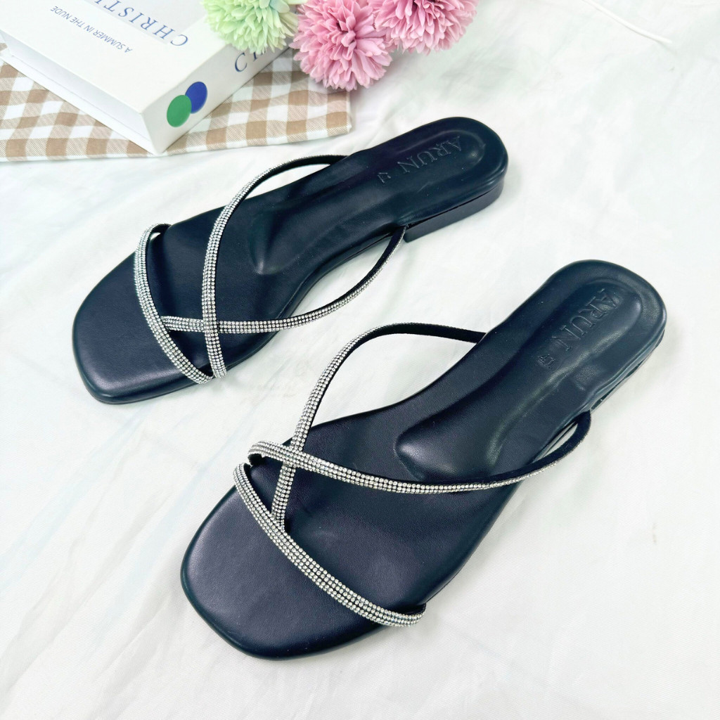 รองเท้าแตะแฟชั่น แบรนด์ ARUN รุ่น AR2029 ดีไซน์สอดโป้ง ไขว้เพชร มีไซส์ใหญ่ - รูปที่ 7