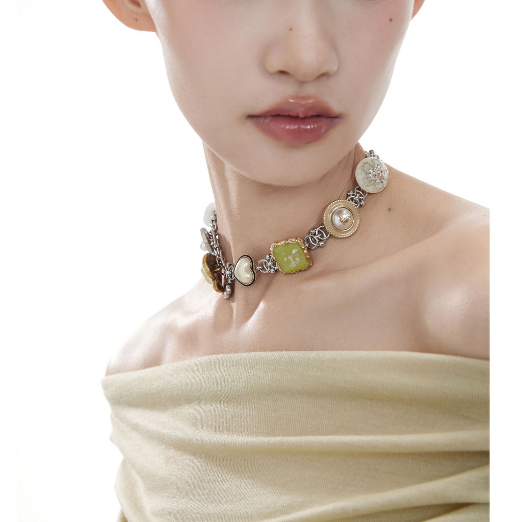 Millennium Manbo สไตล์คลาสสิก Original Titanium Steel Clavicle Chain Niche สร้อยคอสําหรับออกเดทหญิง