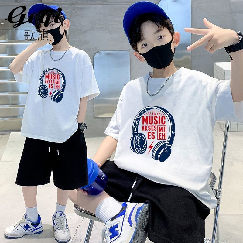 2024 เด็กชายสไตล์ใหม่เสื้อผ้าฤดูร้อนผ้าฝ้ายแท้แขนสั้นเสื้อยืดชายใหญ่เด็ก
