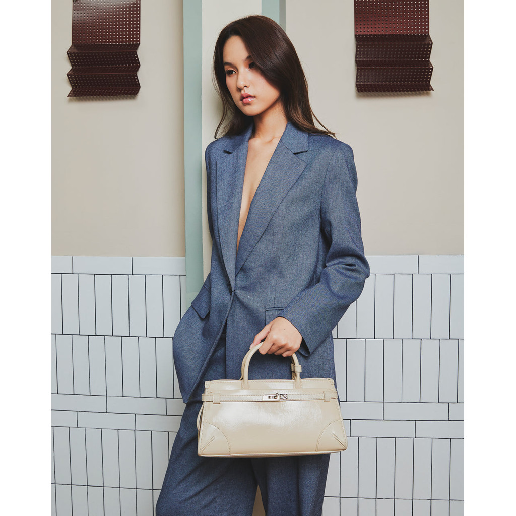 Muse Aria - Zaria - Top Handle Bag with Twist Lock Belt  Genuine Leather กระเป๋าหนังวัวแท้