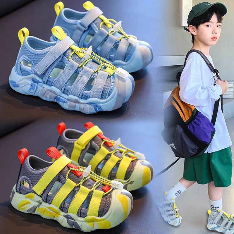 รองเท้าแตะเด็ก Hollowed-out Kids Casual Shoes Toes Capped Soft 2025 ฤดูร้อนใหม่ชายหญิงรองเท้าชายหาดดึงเชือกหลากสี