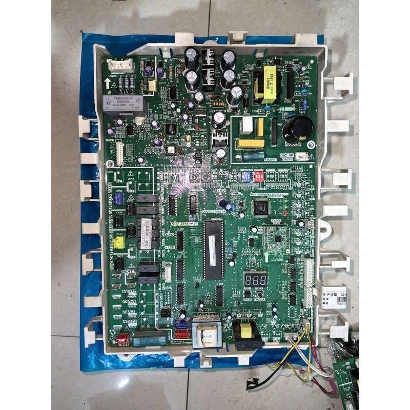 เหมาะสำหรับ MDV-224เมนบอร์ดเครื่องปรับอากาศ Midea เดิม/280W/DSN1-8R0 D.1 202302แผงควบคุม