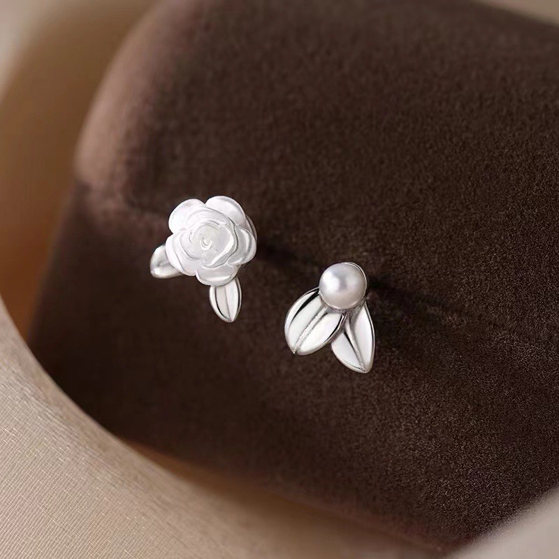 S925 เงินสเตอร์ลิง Camellia Pearl ต่างหูแฟชั่นเครื่องประดับสุภาพสตรีของขวัญ