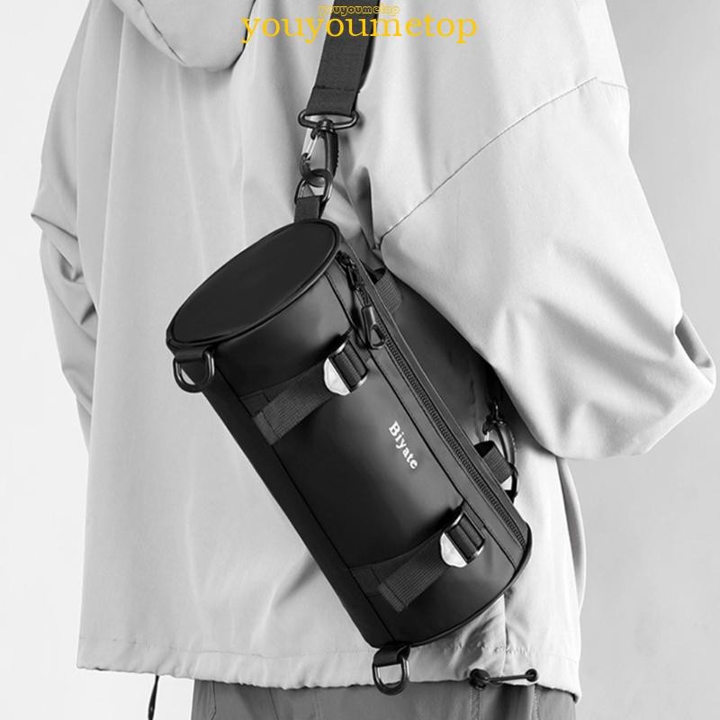 Youyo กระเป๋าสะพายไนลอนสําหรับ Man Fashion Crossbody Bag Chest Bag กระเป๋าเป้สะพายหลังทรงกระบอก