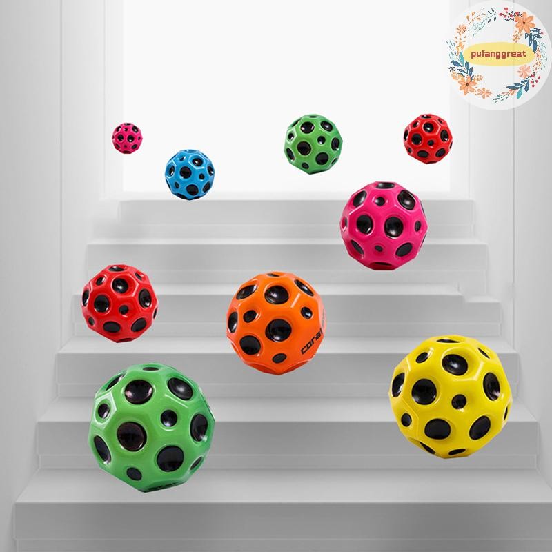 Pufanggreat ที่มีประโยชน์ Hole Ball Soft Bouncy Ball Anti-fall Moon Shape มีรูพรุน Bouncy Ball ของเล