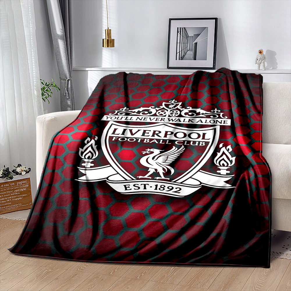 ผ้าห่มลิเวอร์พูล 3 มิติ ผ้าห่มขนแกะพร้อมตราฟุตบอลผ้าห่มเดินทางที่อบอุ่นนุ่มของขวัญสําหรับผู้ชายวัยรุ่นชาย