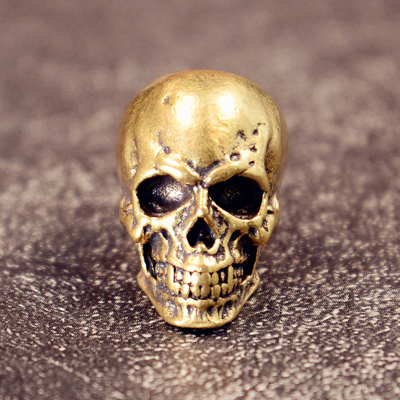 ยุโรปอเมริกัน Creative Skull จี้มีด EDC สร้อยคอ พวงกุญแจ DIY เชือกร่ม กระเป๋าเป้สะพายหลัง อุปกรณ์เสริม 2025 Yueying
