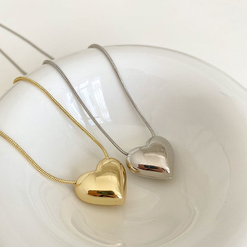 เวอร์ชั่นเกาหลี ins Niche Design Minimalist All-Match Glossy Heart-Shaped Clavicle Chain หรูหรา