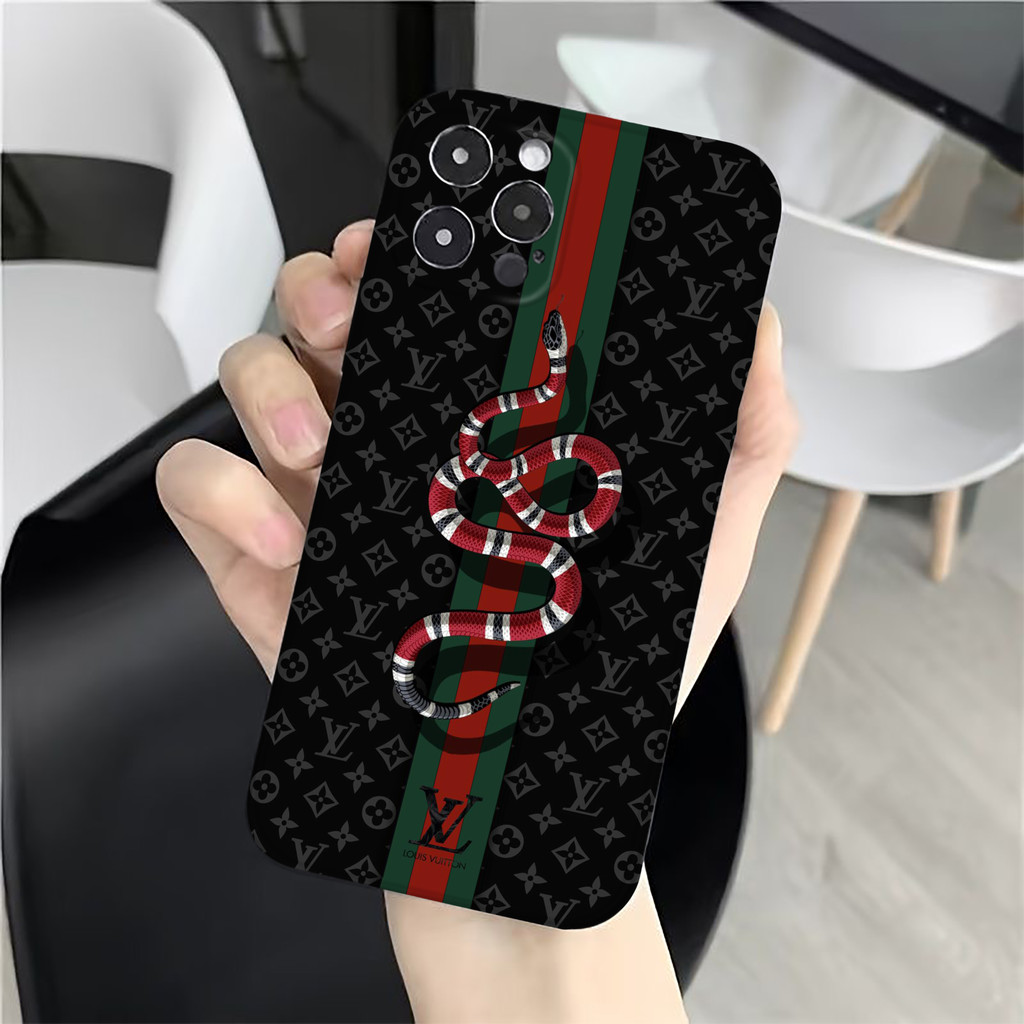 เคสโทรศัพท์iPhone 16 Pro Maxแบรนด์แฟชั่น LVซิลิโคนเหลวโทรศัพท์มือถือกรณีfull-bodyป้องกันกันกระแทกtpuยางนุ่มสําหรับiPhone 17 Pro Max 16 7plus 11 14 15 12 13 Pro Max 7 8 Plus XR XS - รูปที่ 4