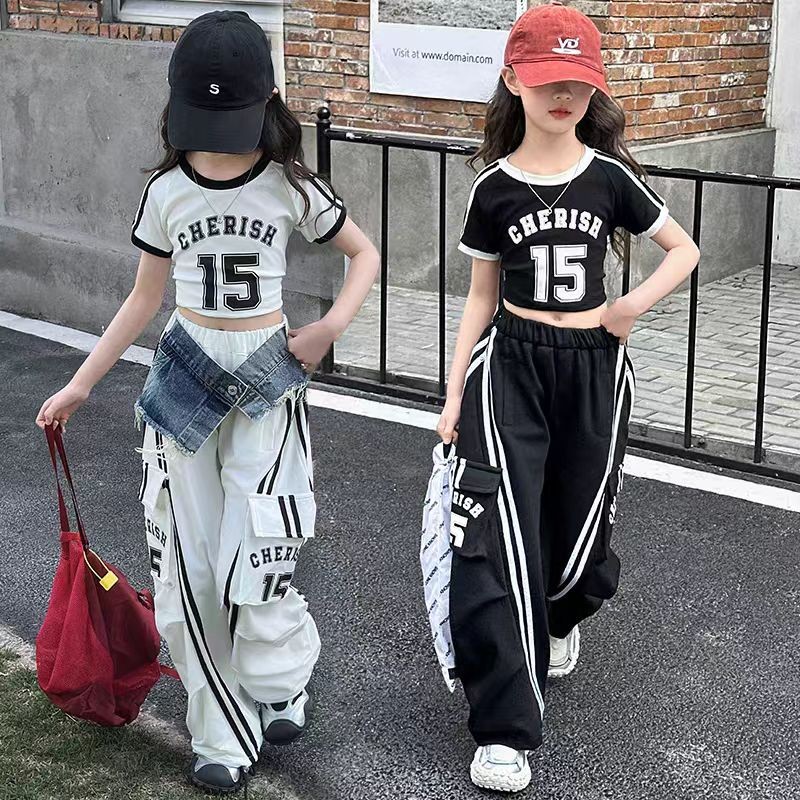 สาวฤดูร้อนชุดเด็กผ้าฝ้ายแท้ เชือกรูด เสื้อยืดแขนสั้น + เย็บผ้ายีนส์ ชุดเอี๊ยม ชุดสองชิ้น