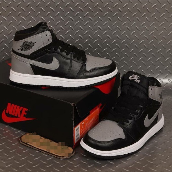 NIKE AIR JORDAN 1 HIGH AND RETRO สีดํา สีเทา PREMIUM