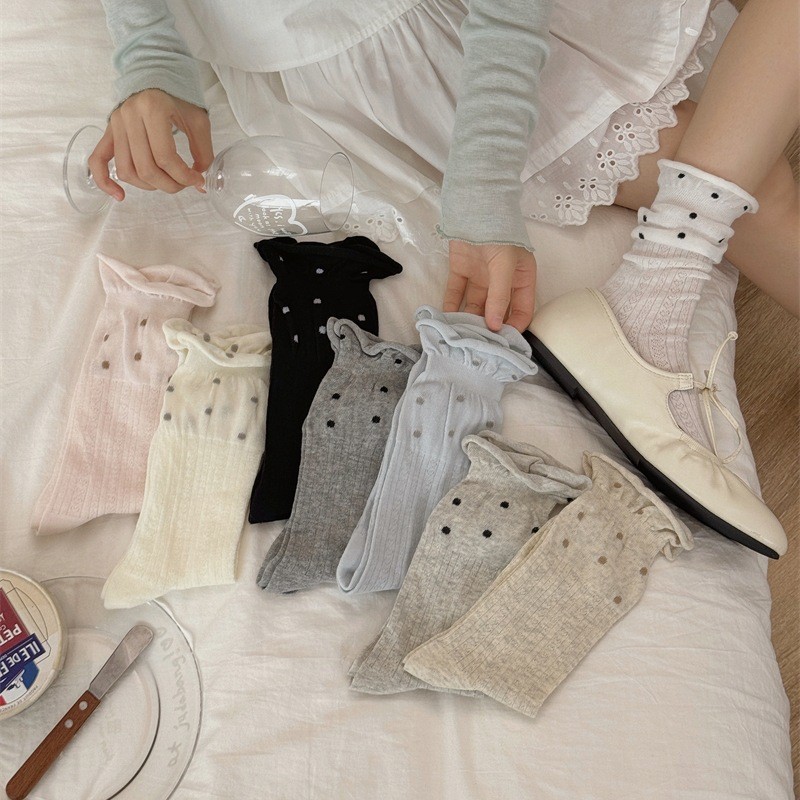 ถุงเท้ากลางหลอดสตรีสไตล์บาง Agaric Edge Polka Dot ins สไตล์ Breathable College
