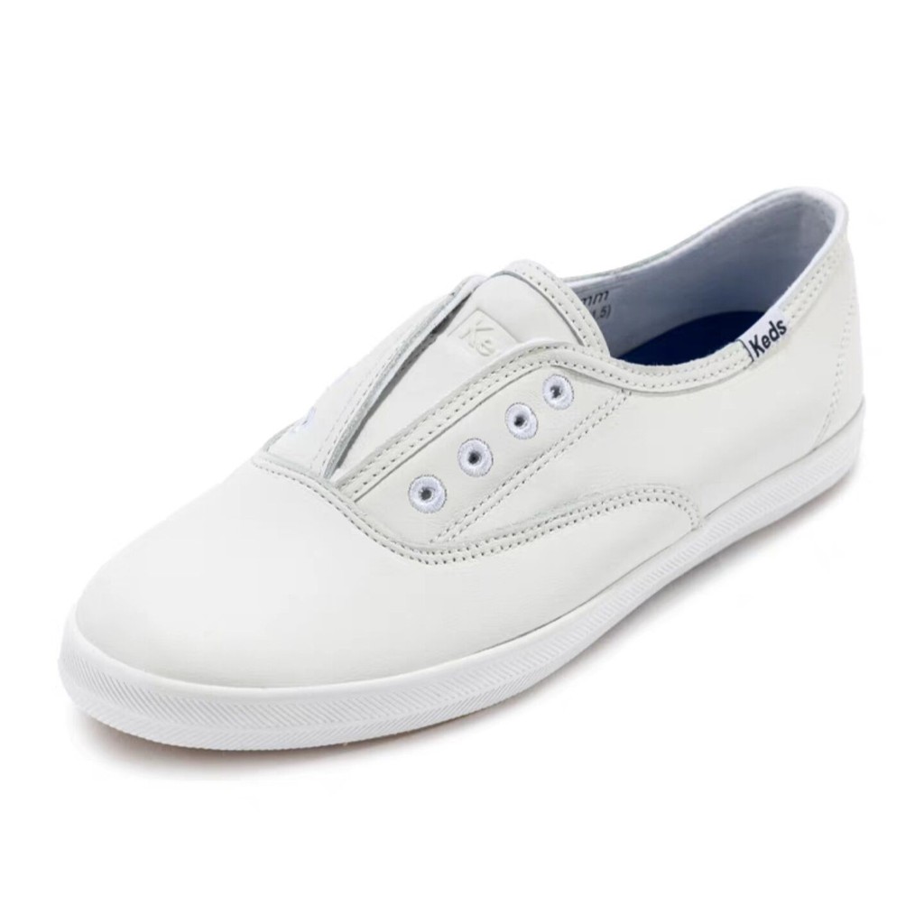 KEDS โปรโมชั่น ต้นฉบับ 2024 รองเท้าผ้าใบ (ฟรีถุงเท้าสองคู่)หนังแท้คลาสสิกผู้หญิงรองเท้ารองเท้าสีขาวแฟชั่นสบาย ๆ