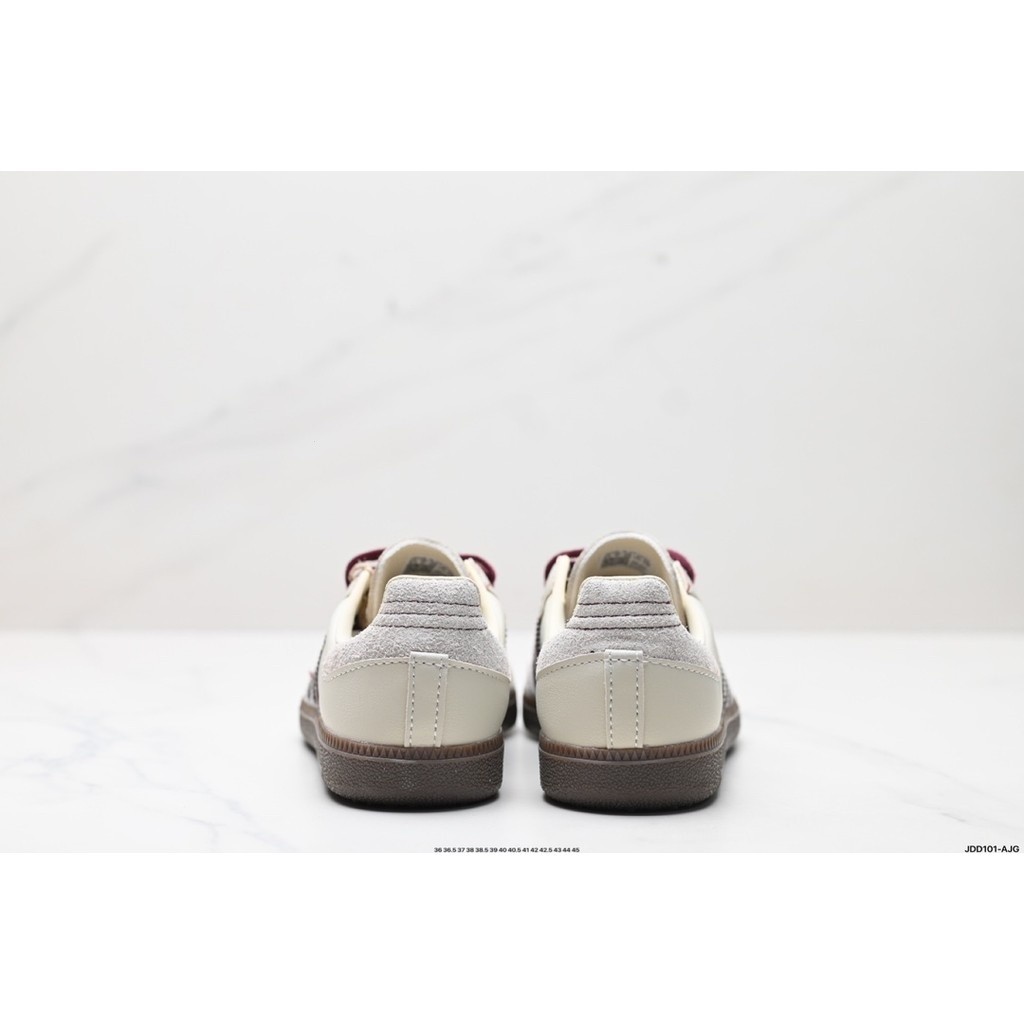 ในสต็อก German Training Football Style All-Match Low-Top Casual Sports Sneakers/Beige Red