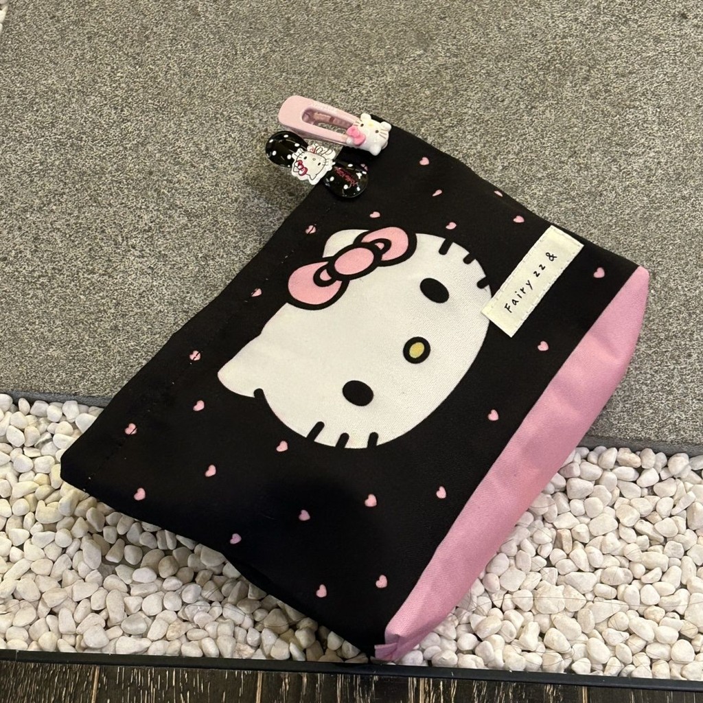 Deere Jack กระเป๋าเครื่องสําอางผู้หญิง Sweetheart Hello Kitty แบบพกพาขนาดใหญ่ความจุ Wash Hand Holding out Liner กระเป๋าใส่เหรียญ