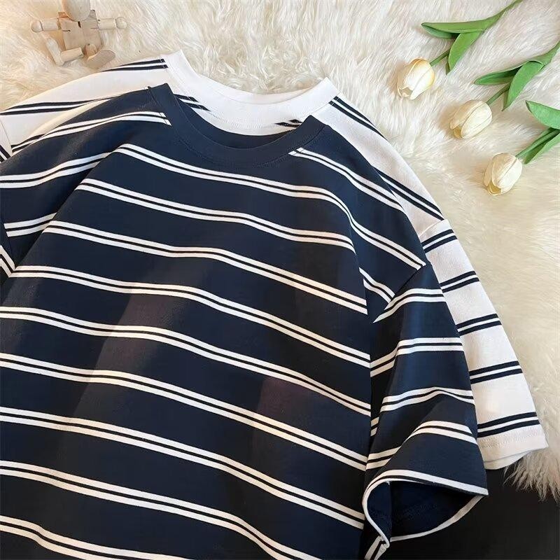 56MEN T-Shirt 26304 เสื้อยืดแขนสั้น คอกลม ลายแถบเส้นเล็ก ผ้าโพลีเอสเตอร์ผสมคอตตอล เสื้อยืดแฟชั่น เสื้อยืดคอกลม พร้อมส่ง