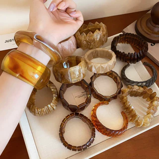[เจวบิวตี้]สร้อยข้อมือเปิดปากวงรีอะคริลิคออกแบบสร้อยข้อมือแบบเรียบง่ายทันสมัยและส่วนบุคคลแมทช์ง่ายพร้อมอุปกรณ์เสริมมื