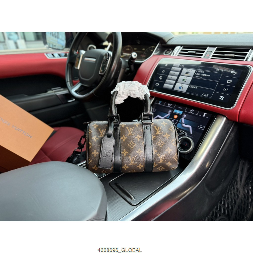 Ere 25 Messenger Bag (พร้อมกล่อง) กระเป๋า ee6