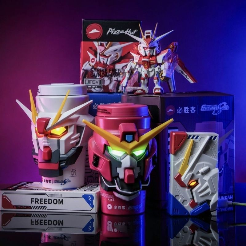 [ของแท้ใหม่] Pizza Hut United Gundam Qualification Model ธีม Gundam Water Cup Gundam Model สไตล์ญี่ป
