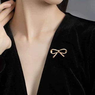 Anti-glare Bow Tie เข็มกลัด Hypoallergenic อุปกรณ์เสริมผู้หญิง Fixed Collar Pin หรูหรา Niche Design Workplace ชุดจัดเลี้ยงตกแต่ง