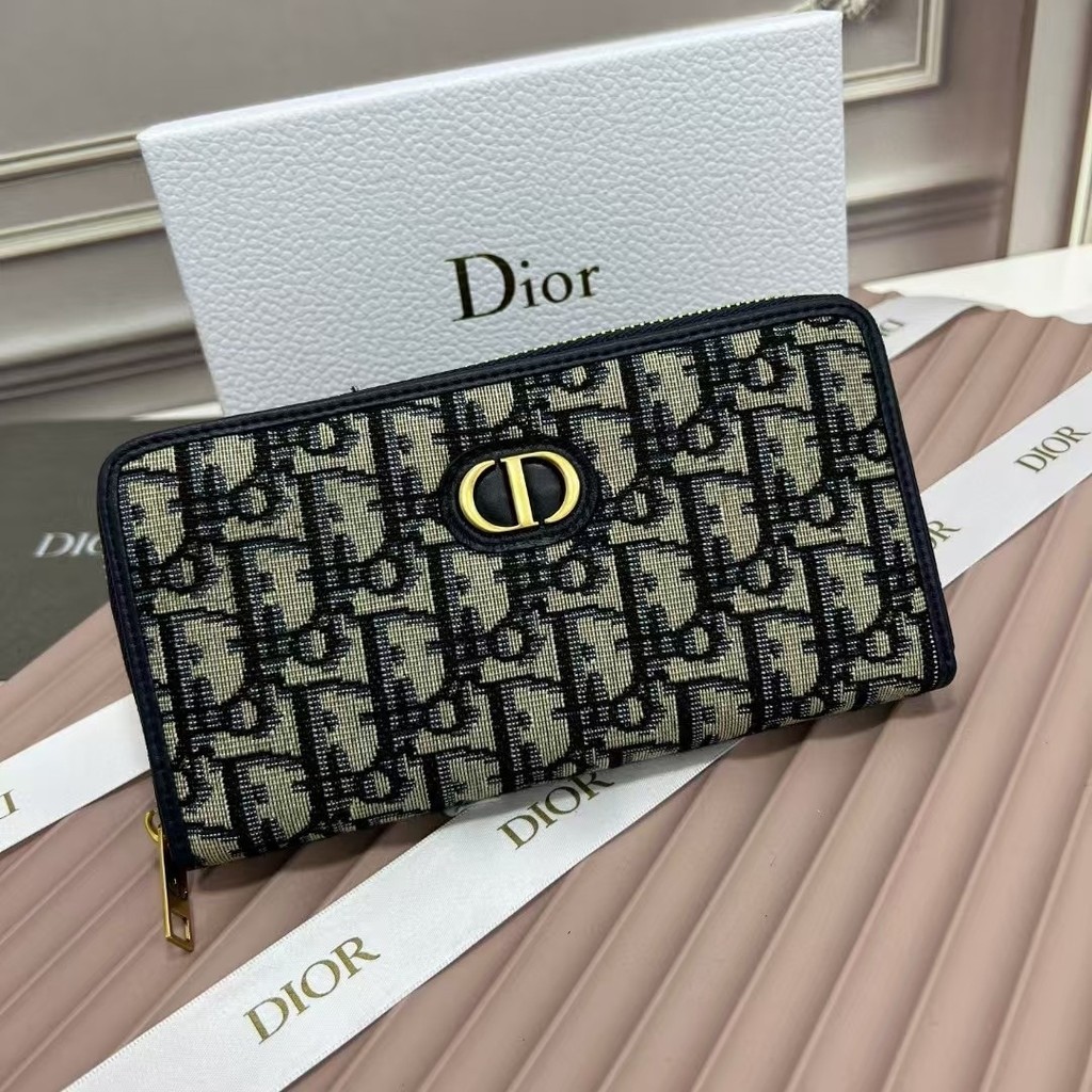 Dior2025ใหม่ผู้หญิงแฟชั่นลำลองแฟชั่นกระเป๋าสตางค์ใบยาว veci