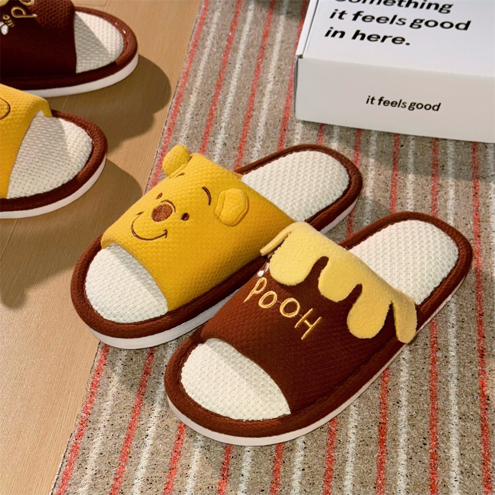 XIXITIAO รองเท้าแตะน่ารัก Winnie the Pooh Soft Sole ผู้ชายผู้หญิงผ้าฝ้ายผ้าลินินสนุกฤดูใบไม้ผลิฤดูร้อนสบาย Anti-slip Casual