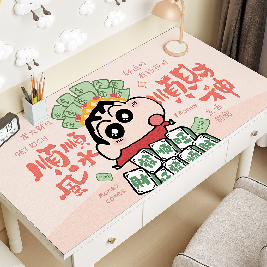 ชินจัง ปูโต๊ะ แผ่นรอง desk mat แผ่นรองโต๊ะ แผ่นรองโต๊ะ PVC กันน้ำและกันน้ำมัน ขนาดใหญ่ พิมพ์ลายการ์ตูน ปกป้องดวงตา