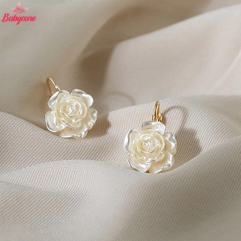 BYCE> หรูหรา Camellia Pearl Stud ต่างหู Charm Elegant Eesign ดอกไม้สีขาว Dangler ผู้หญิงแนวโน้มสไตล์ของขวัญ Chic เครื่องประดับใหม่