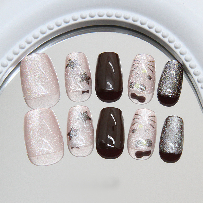 กดบนเล็บเส้นการ์ตูนแมวน่ารักเล็บปลอม Cat Eye FM131