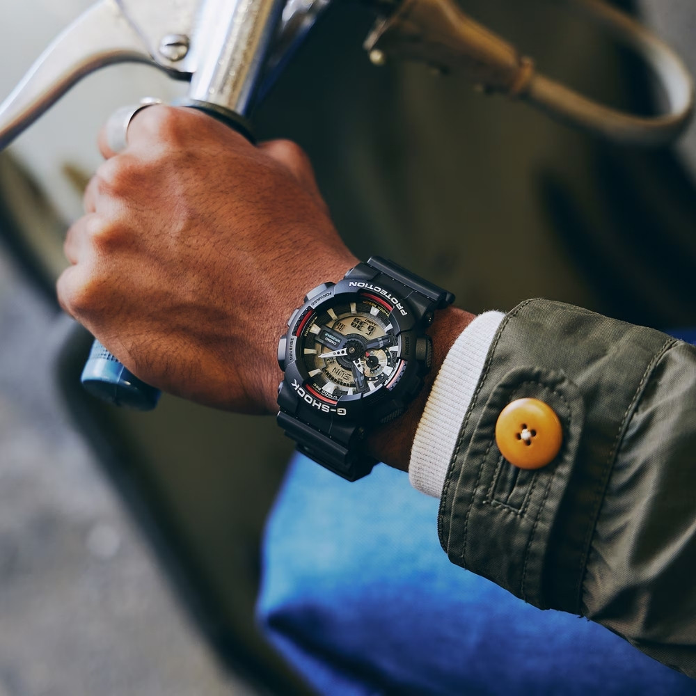 CASIO นาฬิกาข้อมือผู้ชาย G-SHOCK รุ่น GA-110RL-1ADR สายเรซิ่น สีดำ
